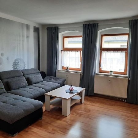 Neu! Geschmackvolle Fewo Lengenfeld Lengenfeld  Bagian luar foto