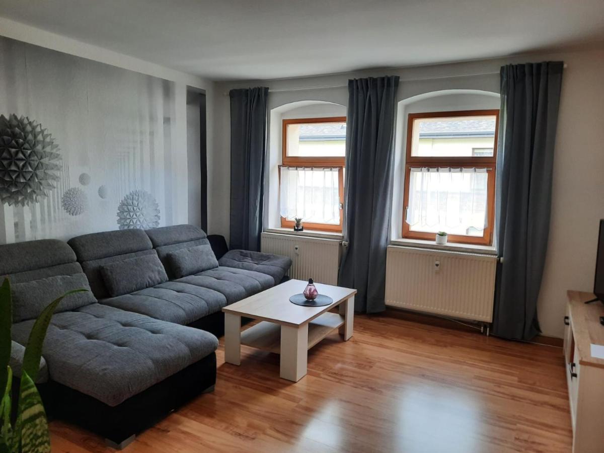 Neu! Geschmackvolle Fewo Lengenfeld Lengenfeld  Bagian luar foto